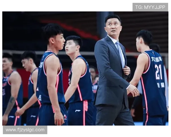 赛后分析:北京篮球队与成都篮球队的战术对决及其启示 赛后分析:北京篮球队与成都篮球队的战术对决及其启示