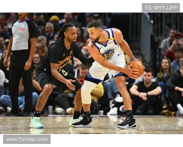 成都篮球队状态变革引发热议球迷期待新赛季的精彩表现与突破 成都篮球队状态变革引发热议球迷期待新赛季的精彩表现与突破